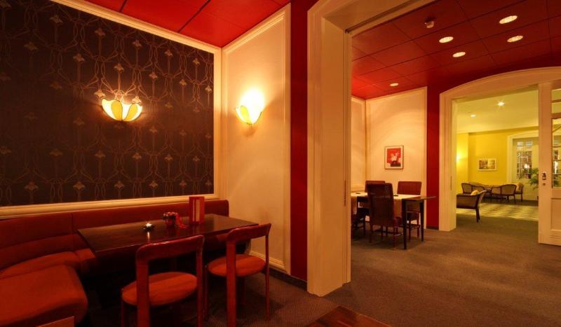 דאבוס Esplanade Swiss Quality Hotel מסעדה תמונה